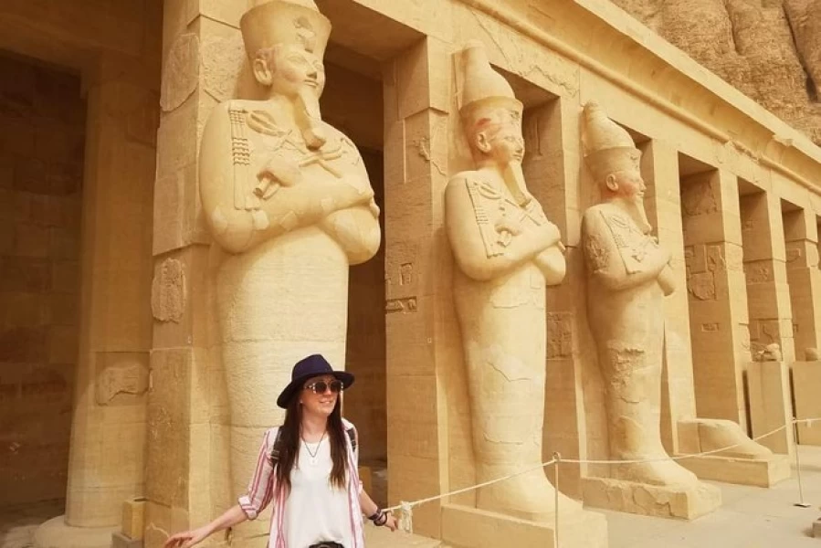 Viagem de um dia a Luxor de Sharm El-Sheikh de avião